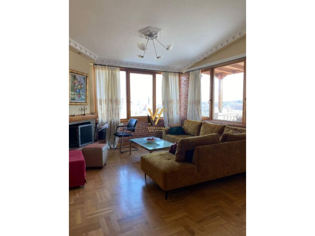 Jepet Papafingo me qera te Liqeni Artificial 310 m2 2