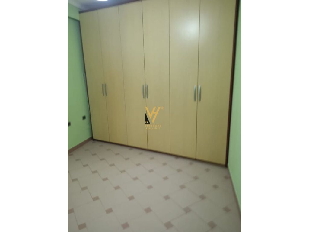 Jepet Apartament 2+1+ballkon me qera te Rruga e Durresit 73 m2 2