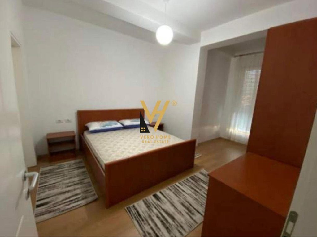 JEPET APARTAMENT 3+1+2 ME QIRA TE 5 MAJI 650 EURO 2