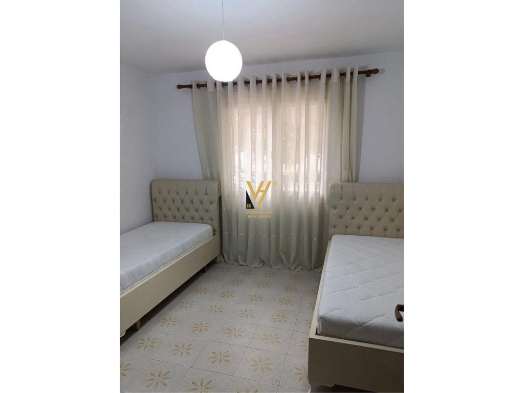 JEPET SHTEPI 2+1 ME QIRA NE KOMBINAT 50.000 LEKE 4