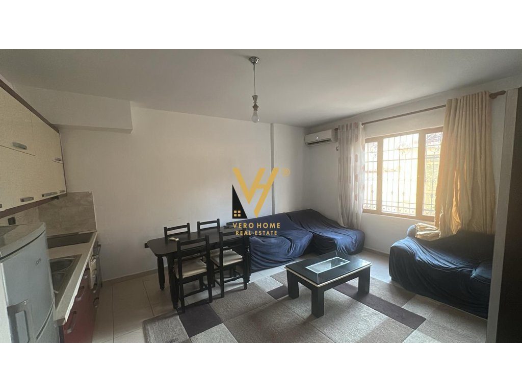 JEPET APARTAMENT 1+1 ME QERA NE QENDER 50.000 LEKE