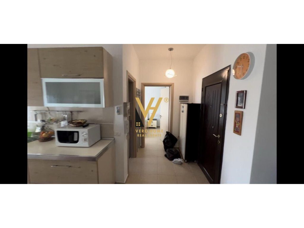 SHITET APARTAMENT 1+1 PRANE MATERNITETIT TE RI 150.000 EURO 4