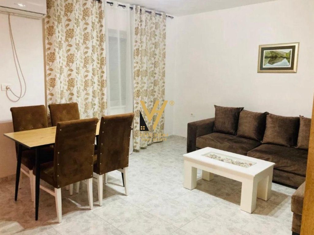 JEPET APARTAMENT 1+1 ME QIRA VASIL SHANTO 45.000 LEKE