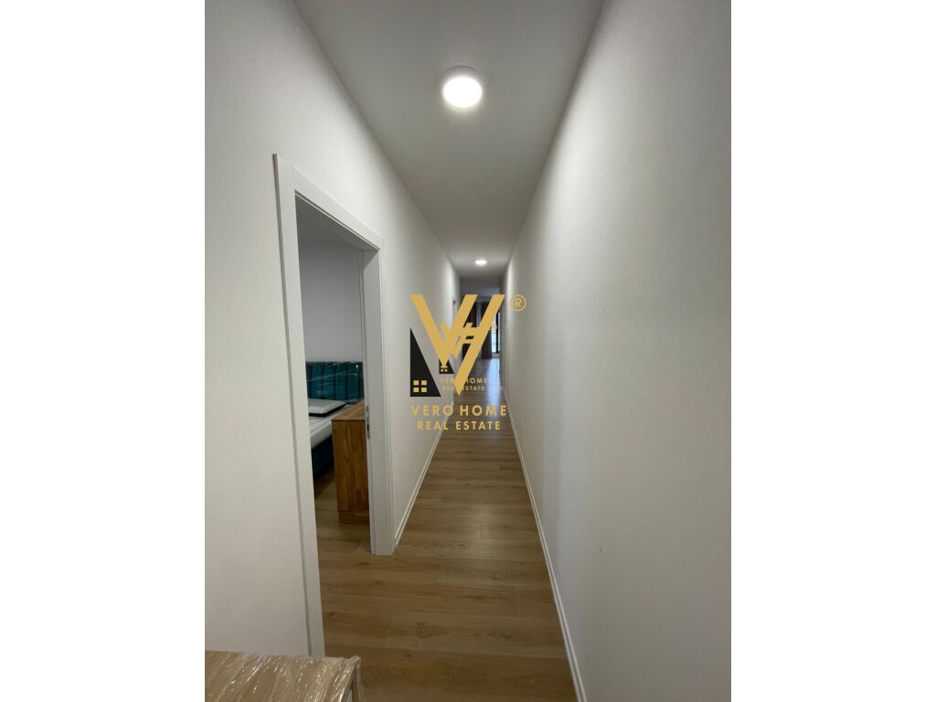 JEPET APARTAMENT 2+1+BLK ME QERA TE PORCELANI 1.100 EURO 2