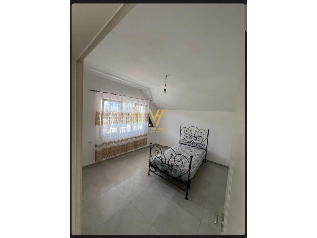 JEPET APARTAMENT 2+1+BLK ME QIRA NE YZBERISHT 400 EURO 4