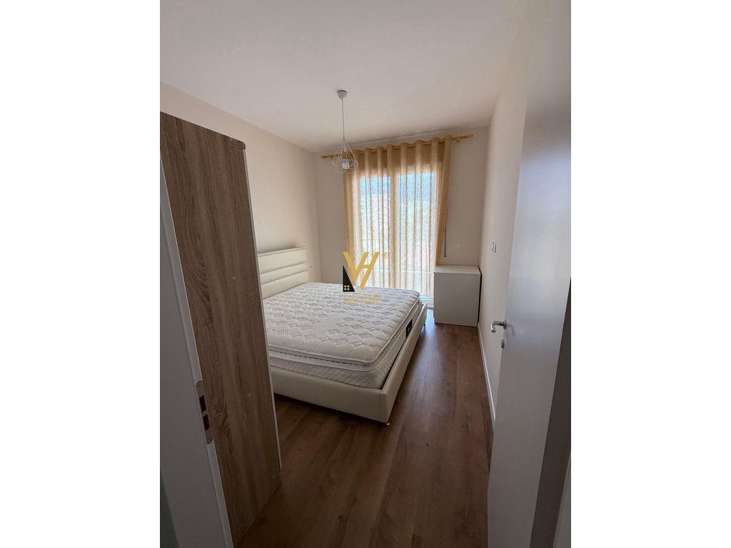 JEPET APARTAMENT 1+1+BLK ME QERA TE 5 MAJI 50.000 LEKE 3