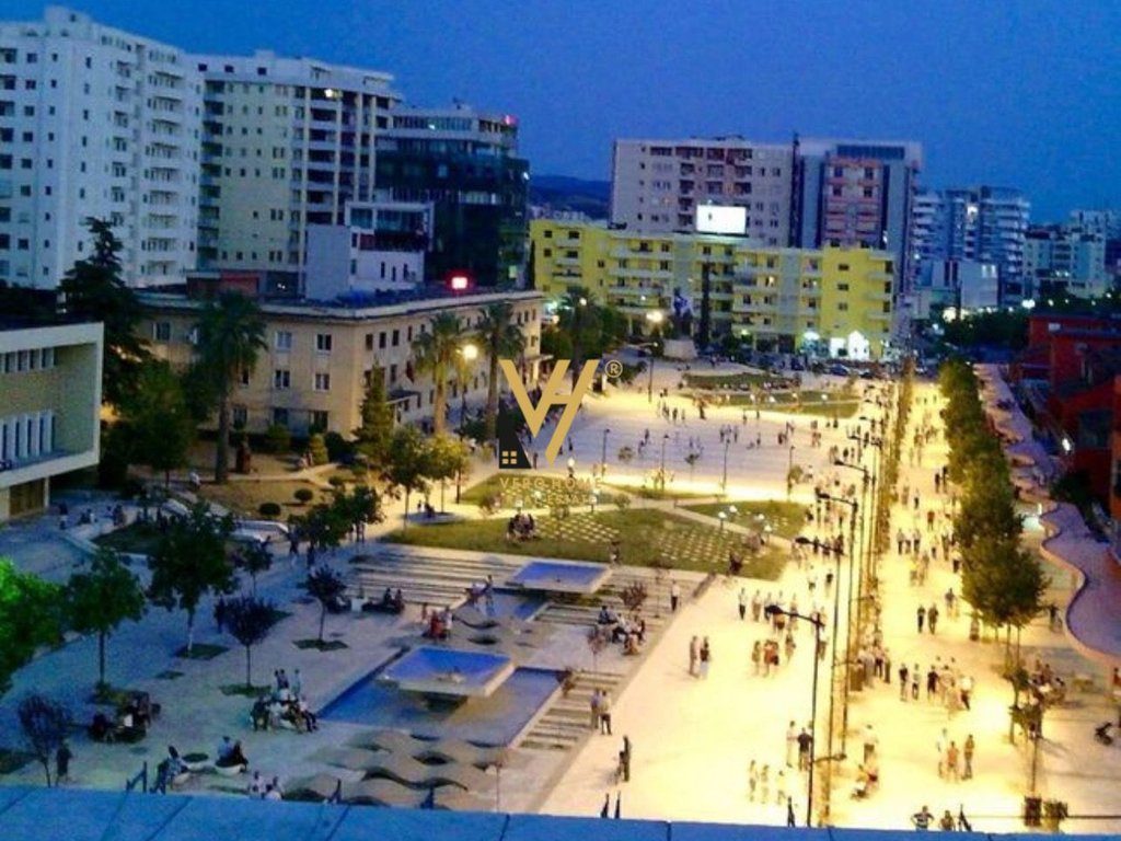 SHITET TOKE 150.000 M2 NE LUSHNJE 750.000 EURO