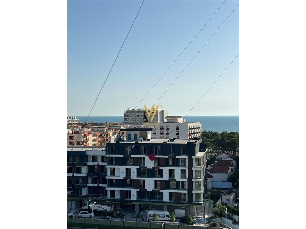 Shitet Garsoniere te Shkembi i Kavajes 43 m2