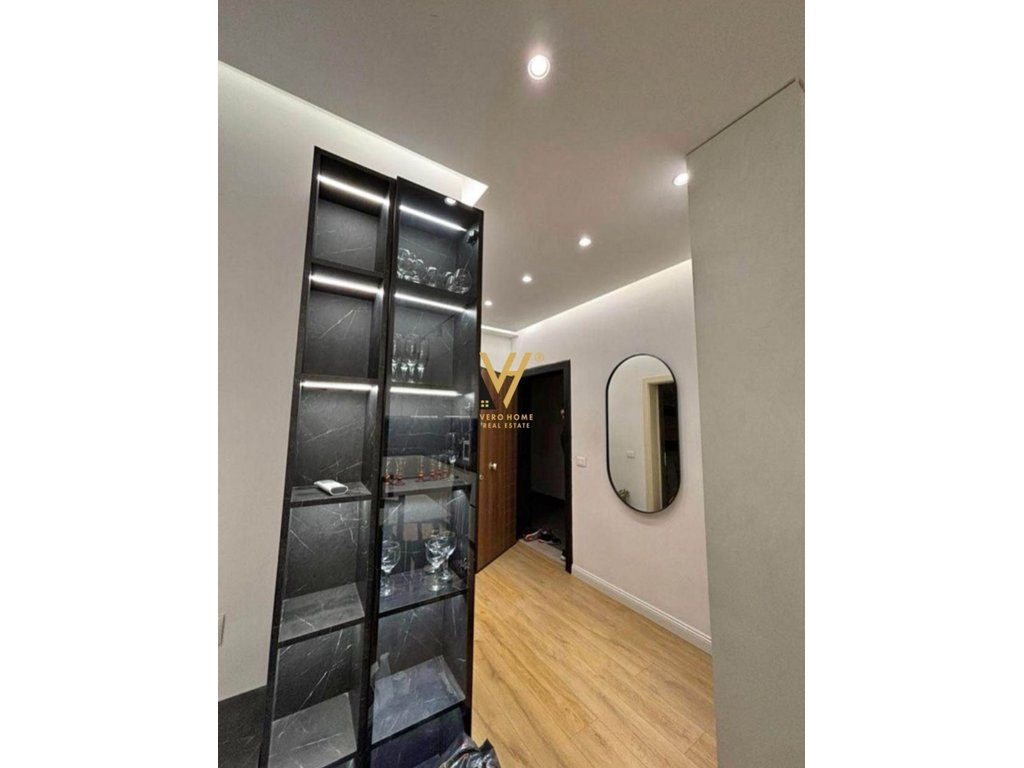 JEPET APARTAMENT 2+1+BLK ME QERA TE ISH FUSHA AVIACIONIT 75.000 LEKE 4