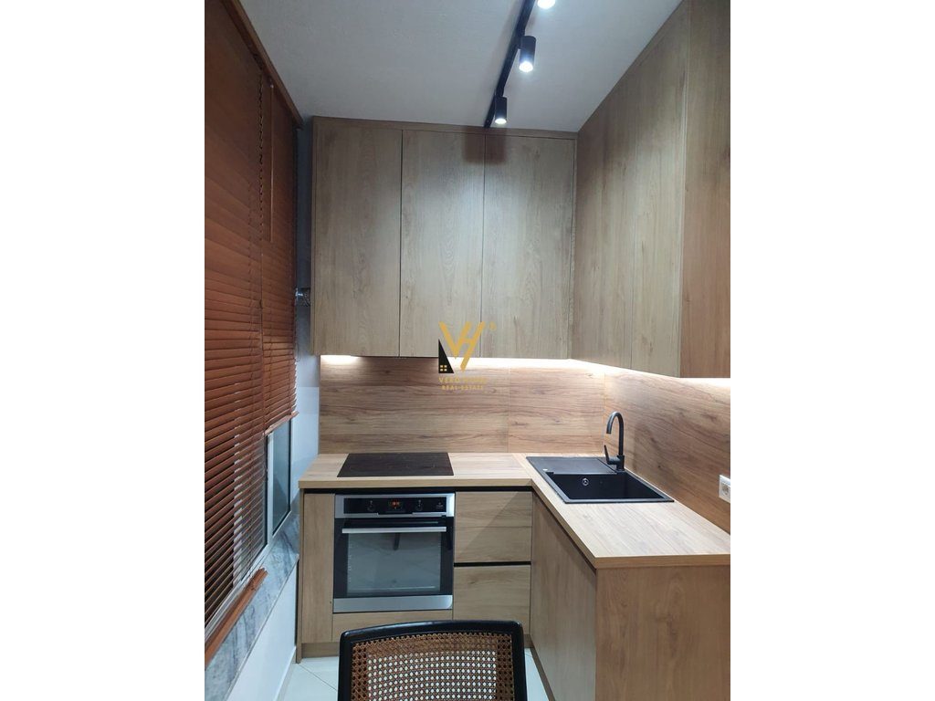 JEPET APARTAMENT 1+1 ME QERA TE KODRA E DIELLIT 60.000 LEKE 2