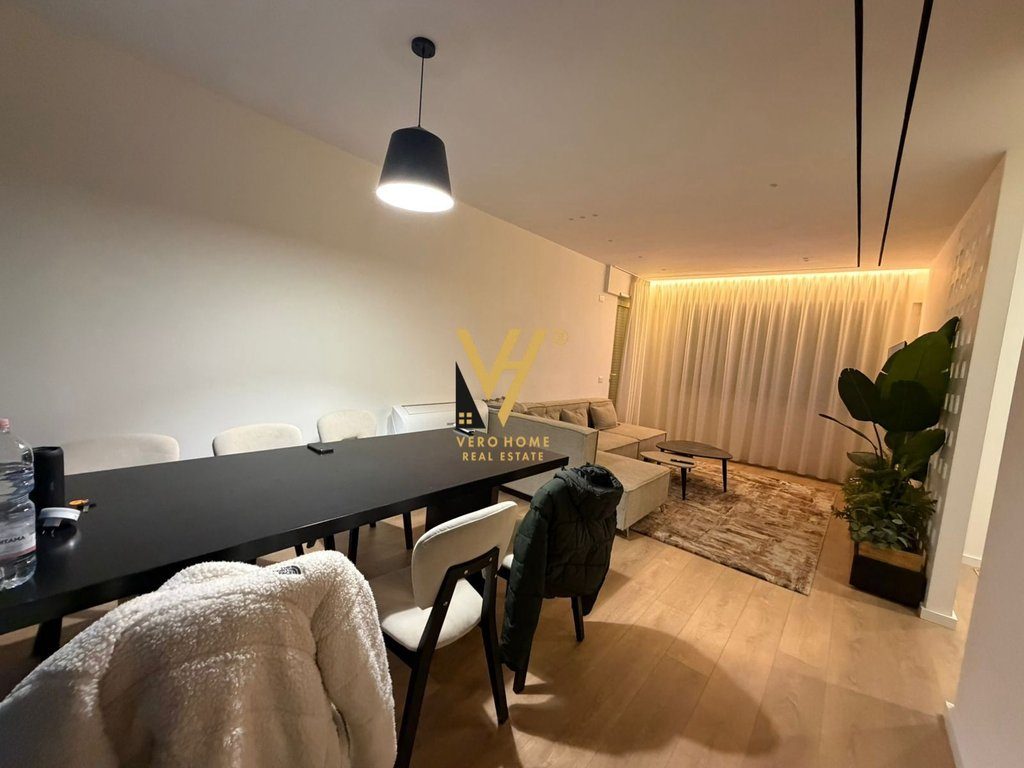 JEPET APARTAMENT 3+1+2 ME QIRA TE LIQENI I THATE 1.100 EURO 2