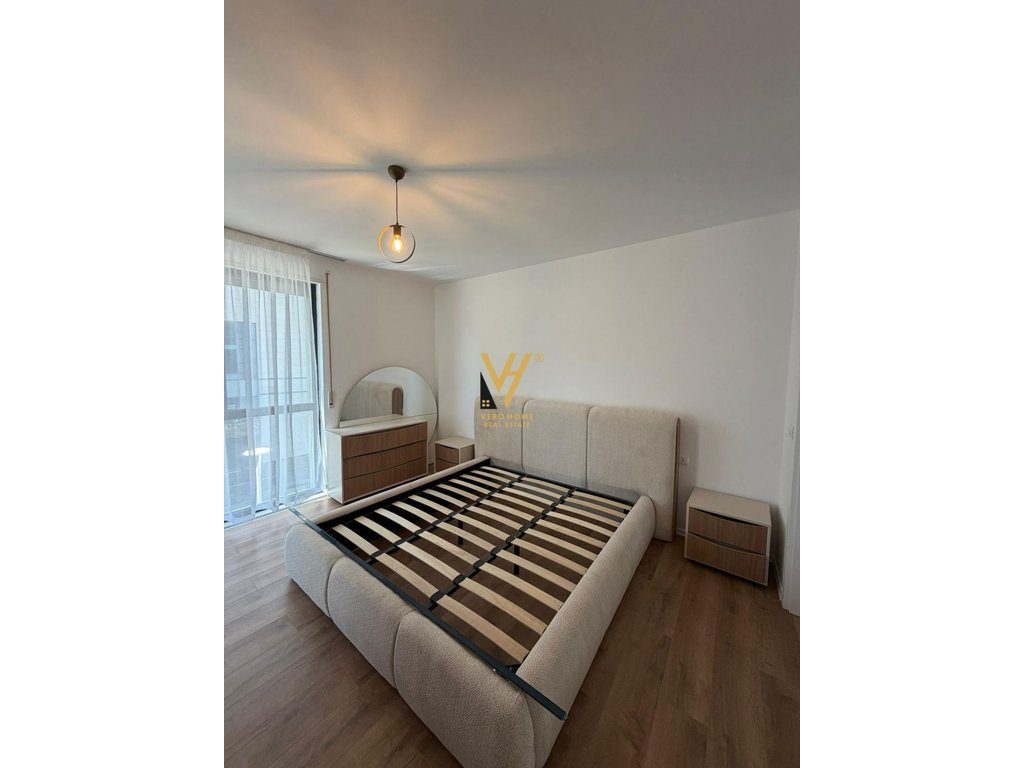JEPET APARTAMENT 2+1+2+2BLK ME QERA TEK AKSES TIRANA 70.000 LEKE 4