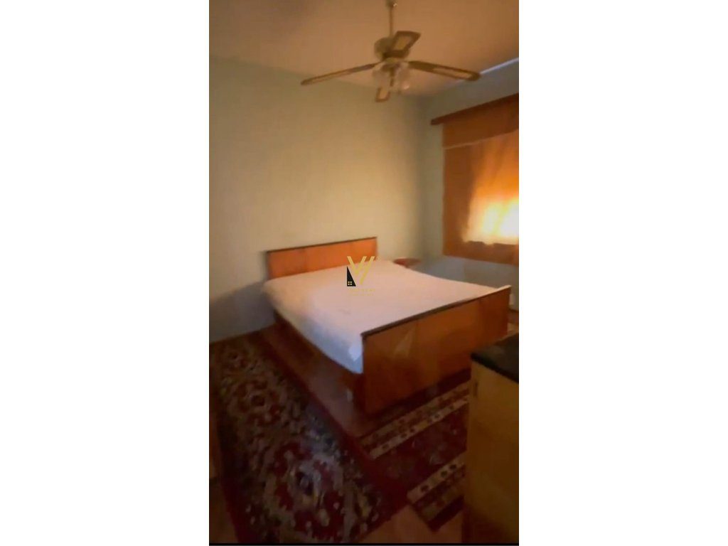 JEPET APARTAMENT 2+1 ME QERA TE FERIT XHAJKO 45.000 LEKE 3