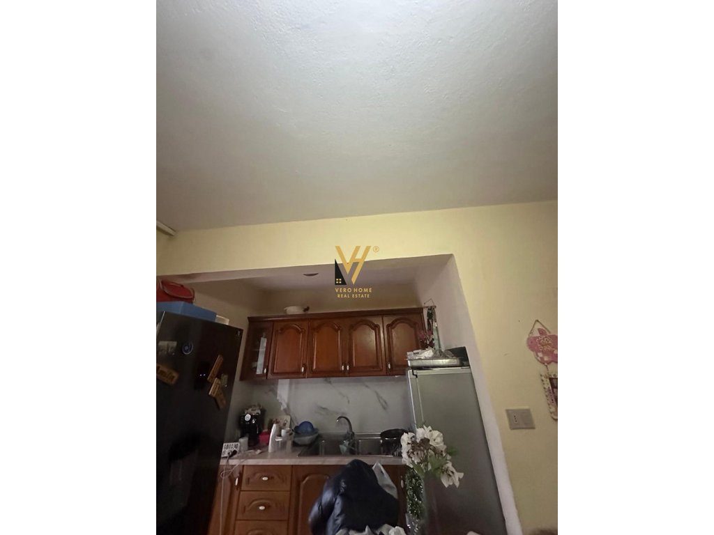 JEPET APARTAMENT 1+1 ME QERA TE PALLATI ME SHIGJETA 45.000 LEKE 3
