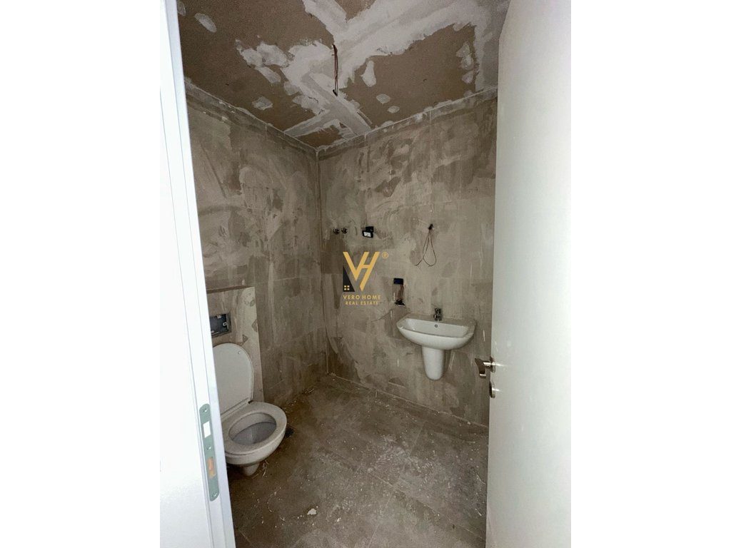SHITET DYQAN 62 M2 TE KOMUNA E PARISIT 186.000 EURO 4