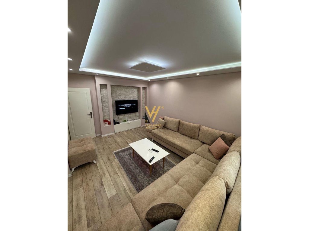 JEPET APARTAMENT 1+1 ME QIRA TE 21 DHJETORI 60.000 LEKE 2