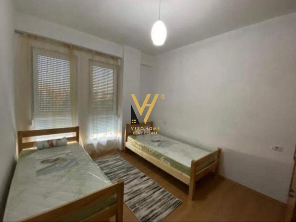 JEPET APARTAMENT 3+1+2 ME QIRA TE 5 MAJI 650 EURO 4