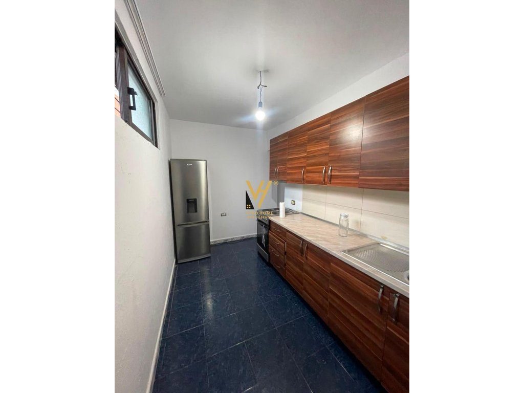 SHITET APARTAMENT 2+1 TE RRUGA E DURRESIT 14.000.000 LEKE 2