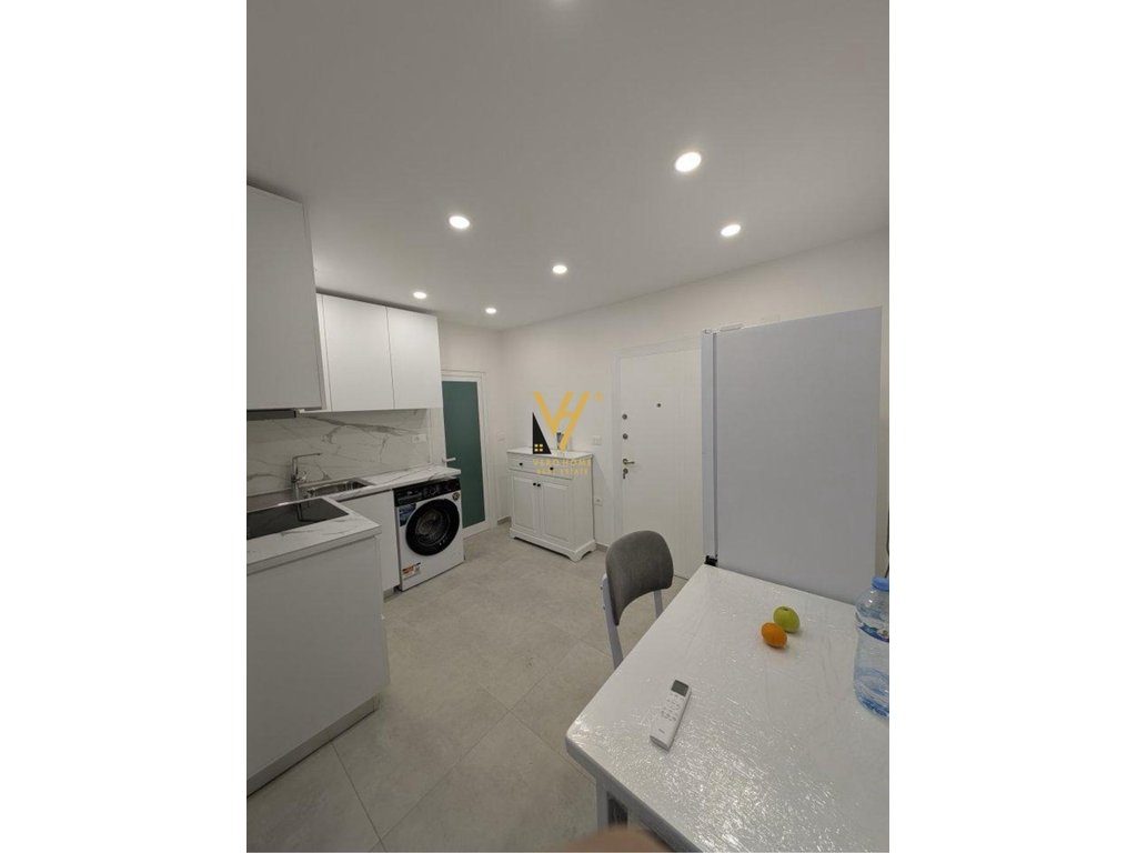 JEPET APARTAMENT 2+1+BLK ME QIRA TE SELVIA 65.000 LEKE 3