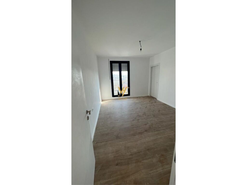 Jepet Apartament 2+1+ballkon me qera te Kompleksi Zirkon 80 m2 2