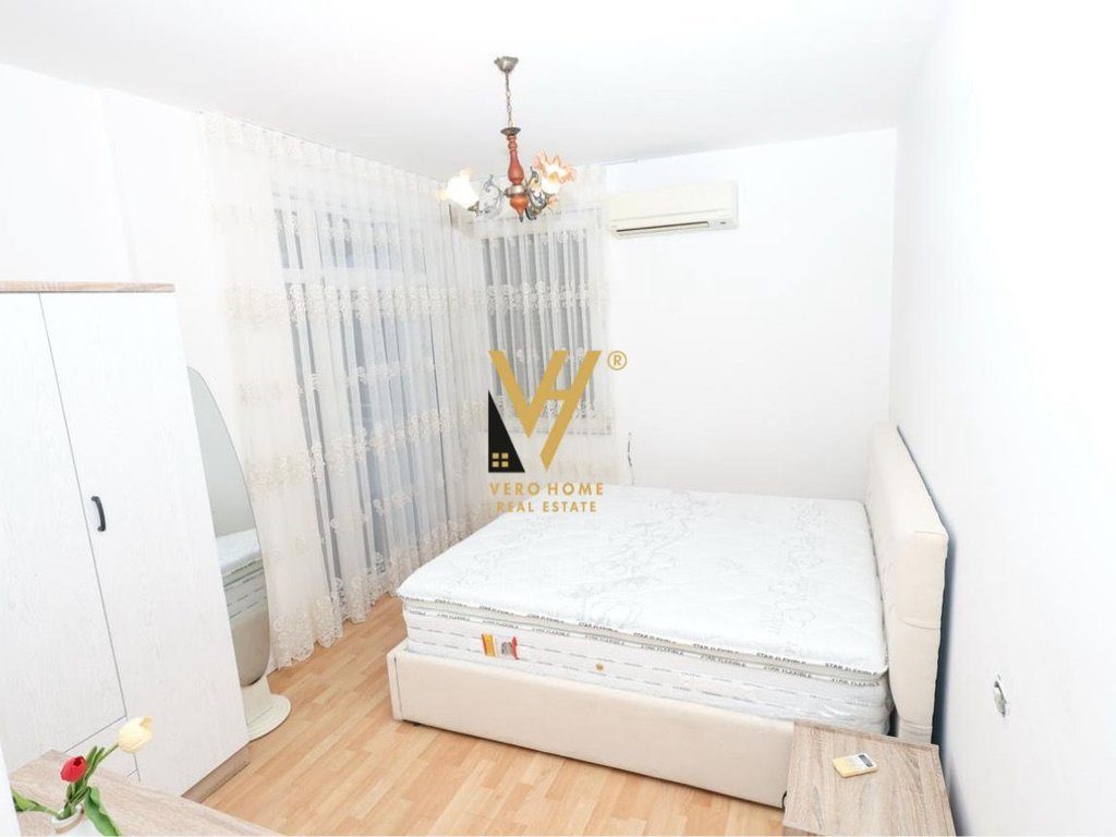 JEPET APARTAMENT 2+1 ME QERA TE KOPSHTI BOTANIK 100.000 LEKE 3