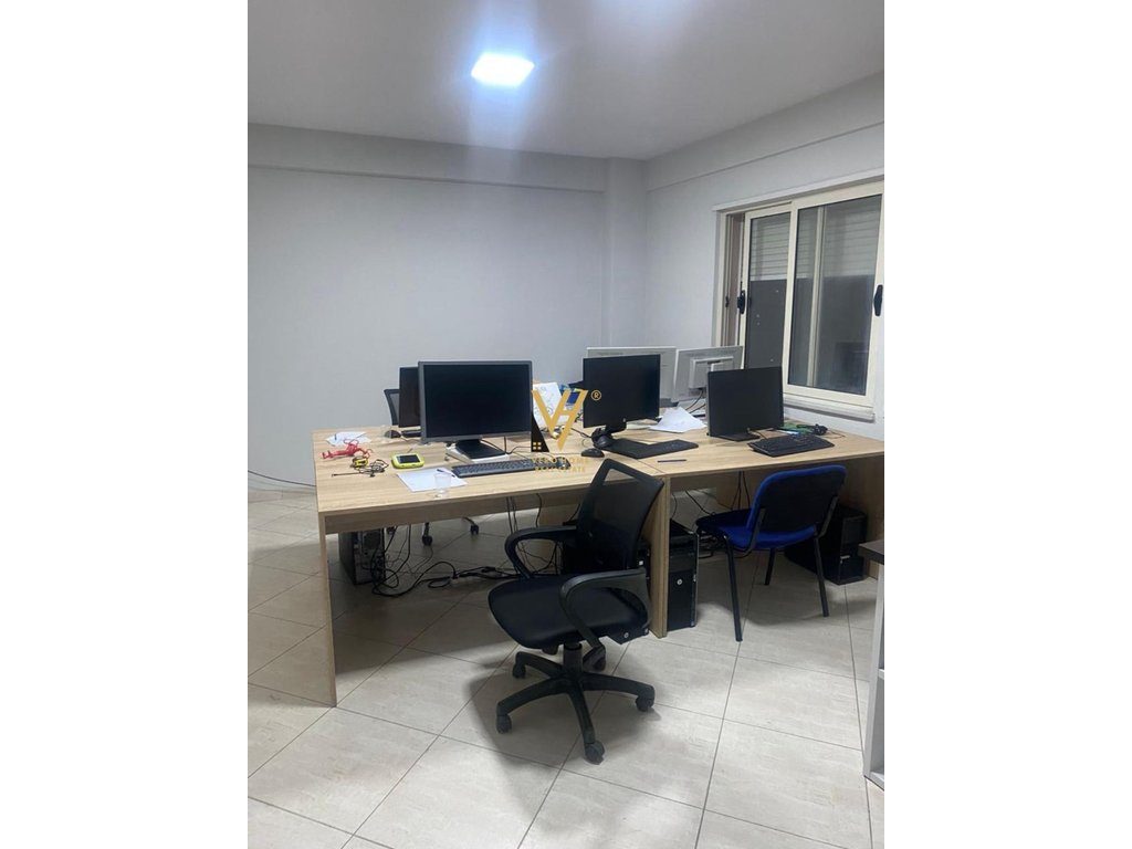 JEPET ZYRE 107 M2 ME QERA TE JORDAN MISJA 600 EURO 2