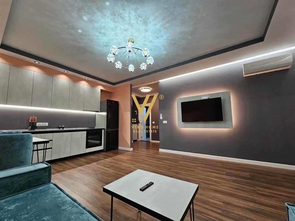SHITET APARTAMENT 2+1+2 TE KOMUNA E PARISIT 275.000 EURO