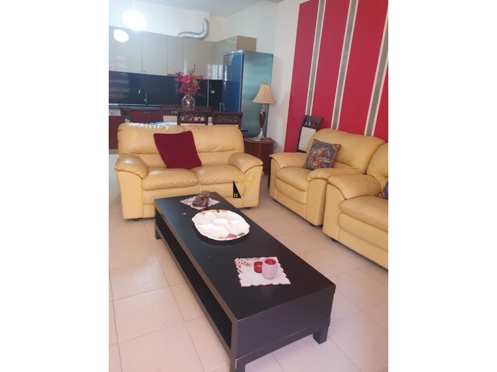 Jepet Apartament 1+1+ballkon me qera te Kodra e Diellit 1 , 82 m2
