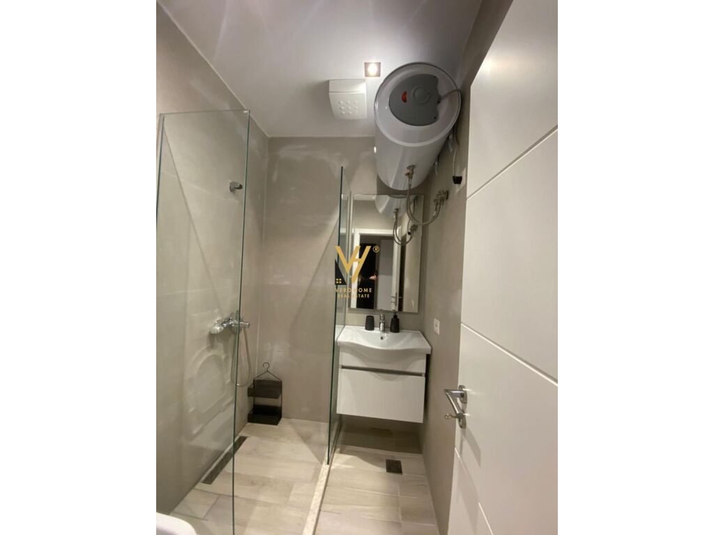 Jepet Apartament 2+1+ballkon me qera te 21 Dhjetori 90 m2 2