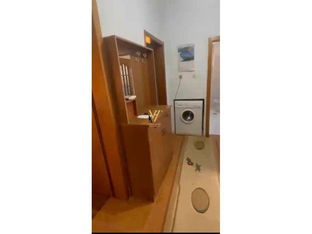 JEPET APARTAMENT 2+1 ME QIRA TE ISH RESTORANT DURRESI 45.000 LEKE 4