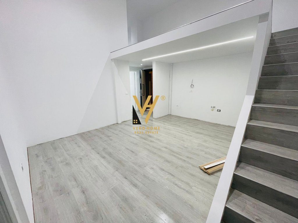 JEPET AMBIENT 60 M2 ME QERA TE GOLDEN-PARK 3 500 EURO 2