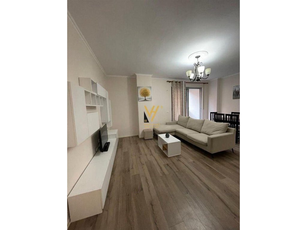 JEPET APARTAMENT 2+1+BLK ME QERA NE FRESK 450 EURO