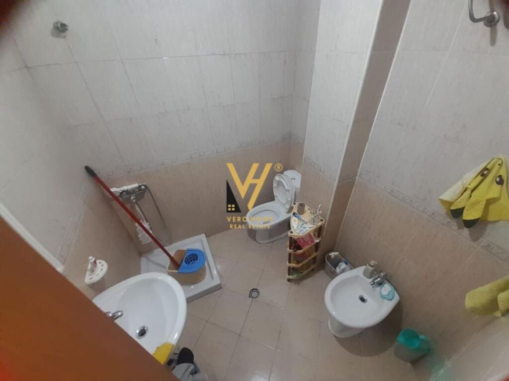 Shitet Apartament 2+1+ballkon te Xhamlliku 80 m2 3