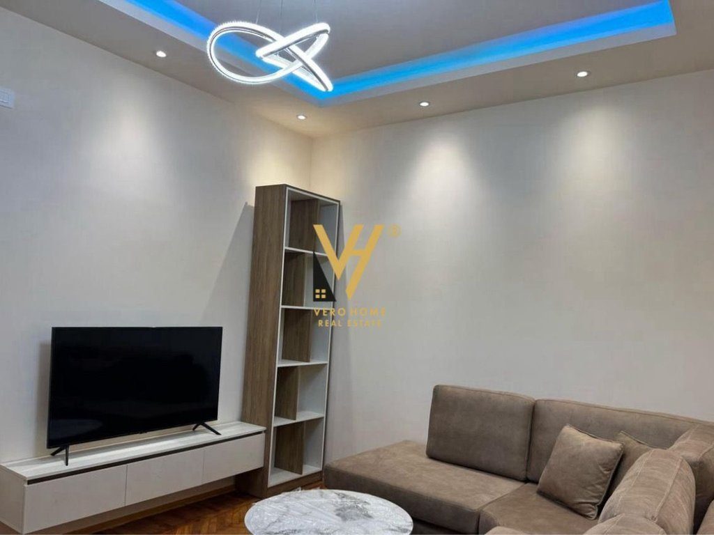 JEPET APARTAMENT 1+1+BLK ME QIRA TE MEDRESEJA 600 EURO