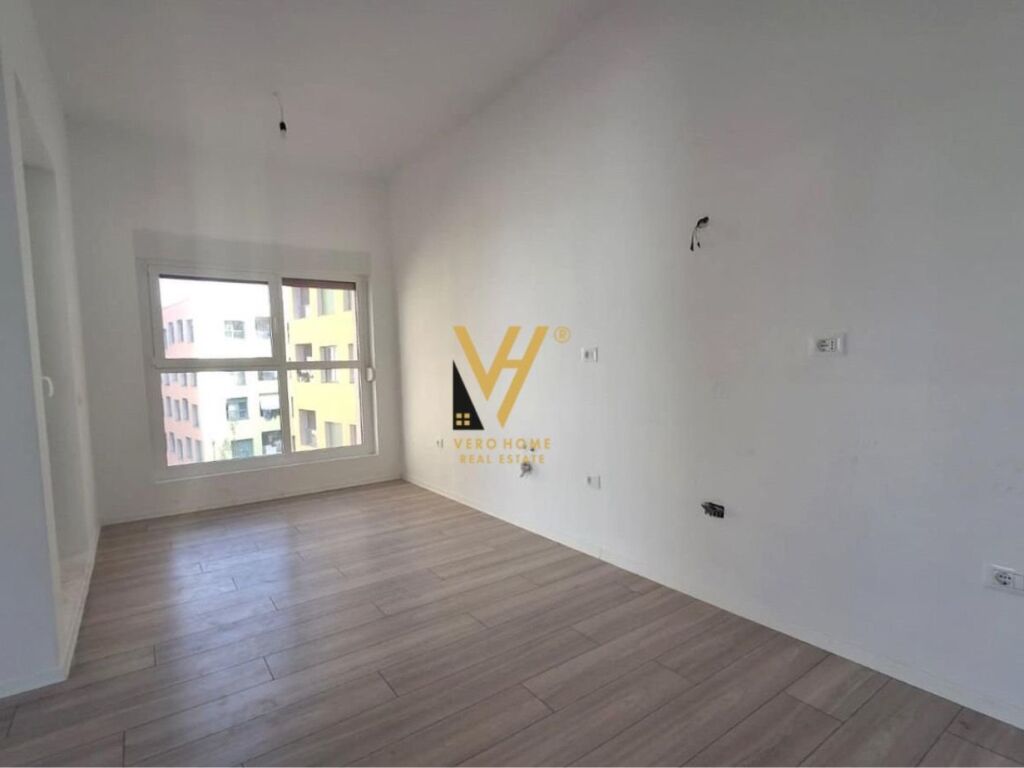Shitet Apartament 1+1+ballkon te Mangalemi , Ali Demi 67 m2 3