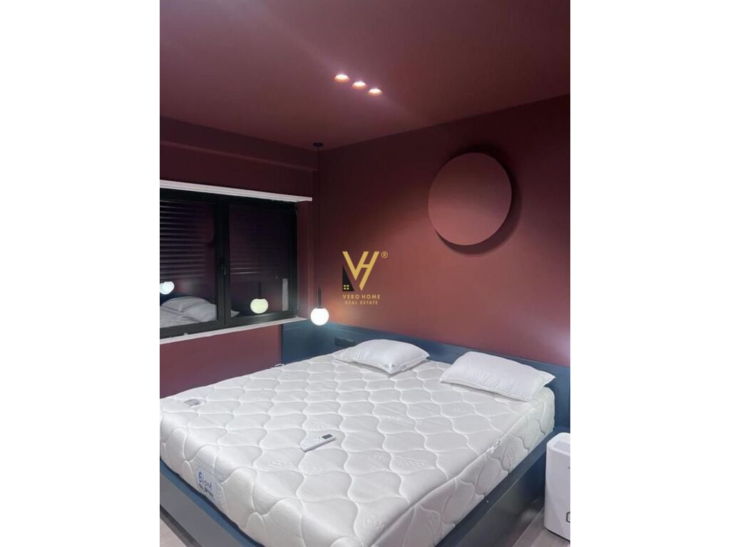 Shitet Apartament 2+1+2+ballkon te Kodra e Diellit 1 , 90 m2