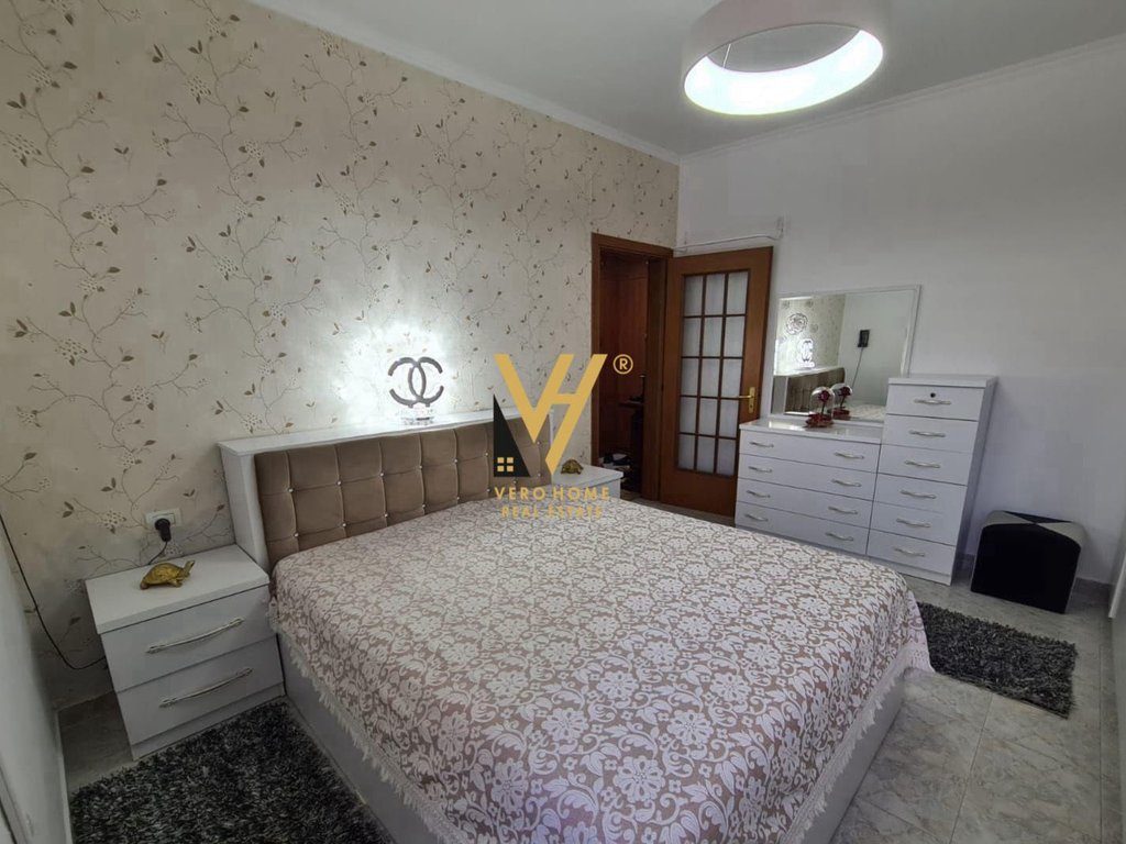 JEPET APARTAMENT 1+1+BLK ME QIRA TE RR.KONGRESI MANASTIRIT 550 EURO 3