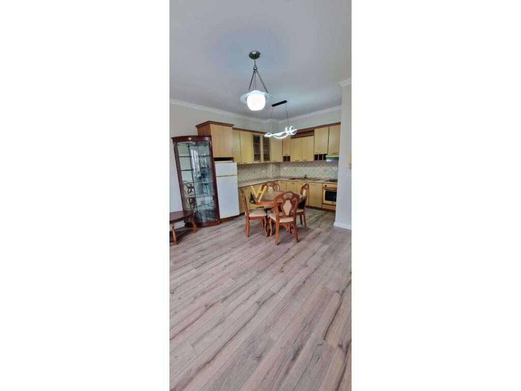 Shitet Apartament 1+1+ballkon te Rruga Ndre Mjeda 69 m2 3