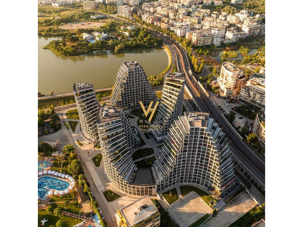 JEPET ZYRE 102 M2 ME QERA TE LAKE VIEW 1.500 EURO