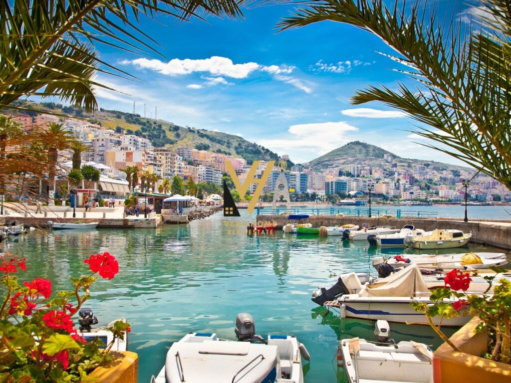 SHITET APARTAMENT 3+1+BLK NE SARANDE 200.000 EURO