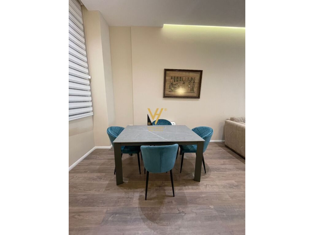 Jepet duplex 3+1+2+post parkimi me qera te Rezidenca Kodra e Diellit 1, 262 m2 4
