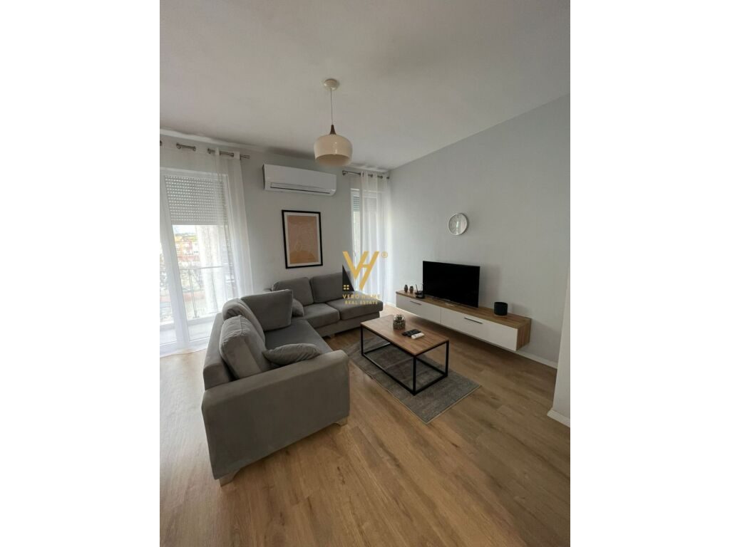 Jepet Apartament 2+1+2+ballkon me qera te Rruga Dritan Hoxha 92 m2