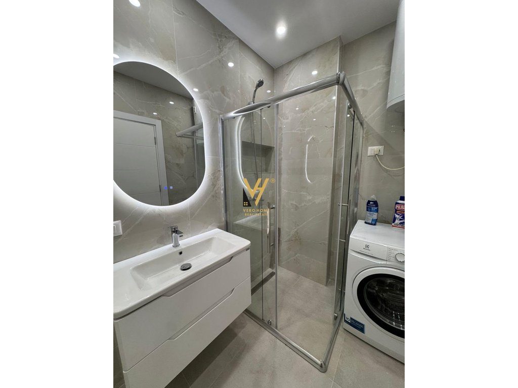 JEPET APARTAMENT 1+1+BLK ME QERA TEK BULEVARDI I RI 60.000 LEKE 4