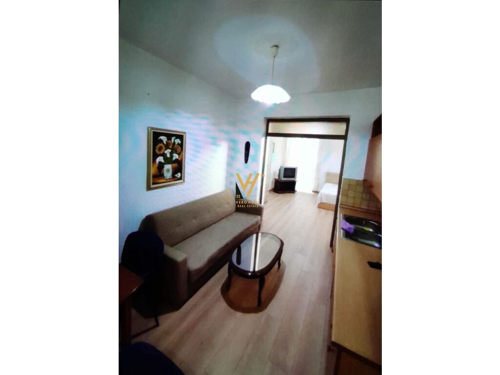 Jepet Apartament 1+1 me qera ne Vasil Shanto 55 m2