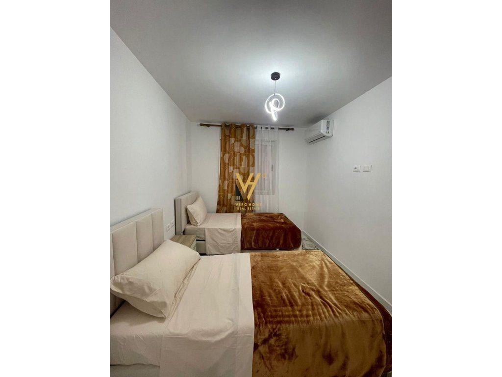JEPET APARTAMENT 2+1+BLK ME QERA TE RRUGA FORTUZI 1.500 EURO 4