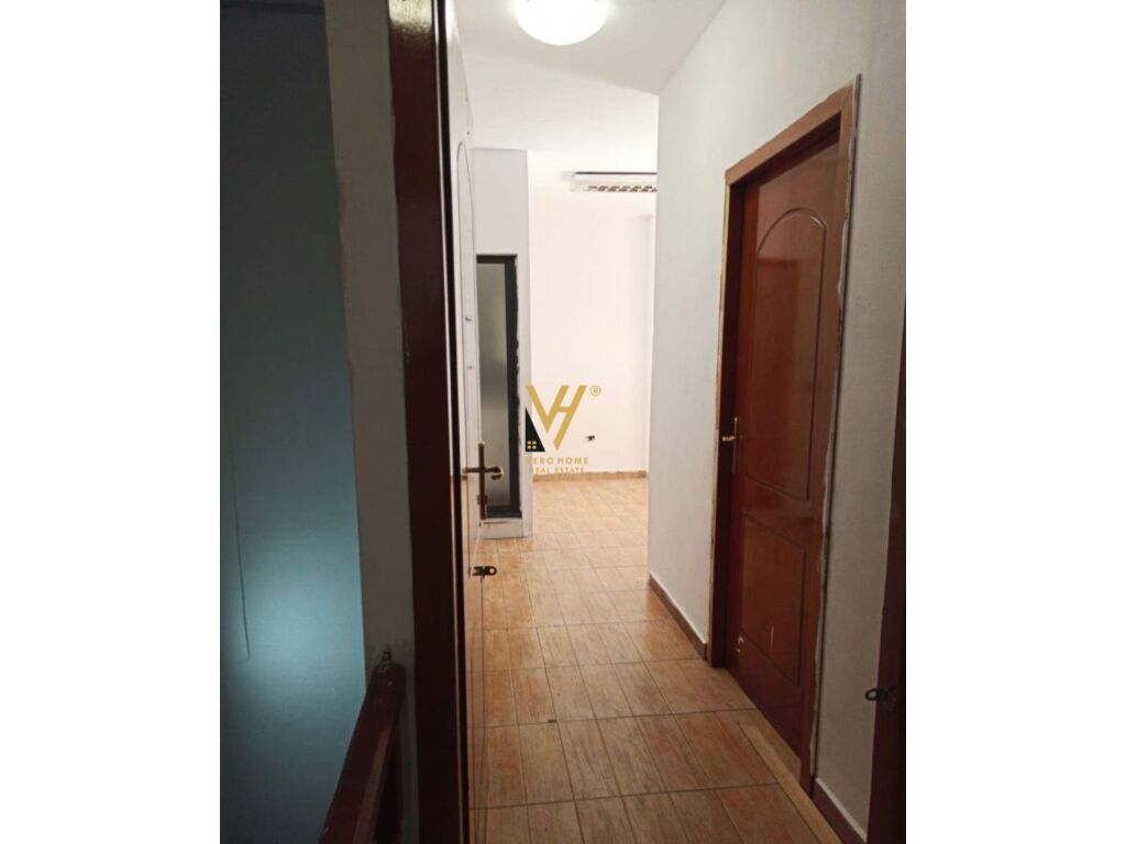 Jepet Zyre me qera te Rruga e Barrikadave 70 m2 2