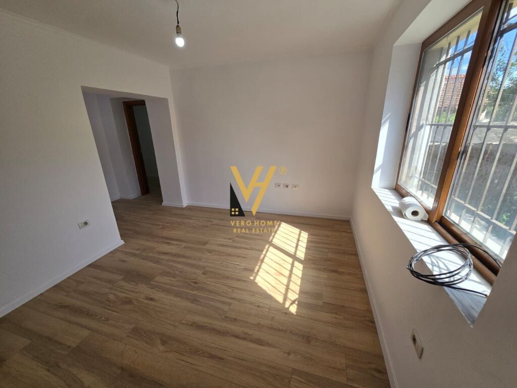 Shitet Apartament 2+1+ballkon te Ali Demi 81 m2
