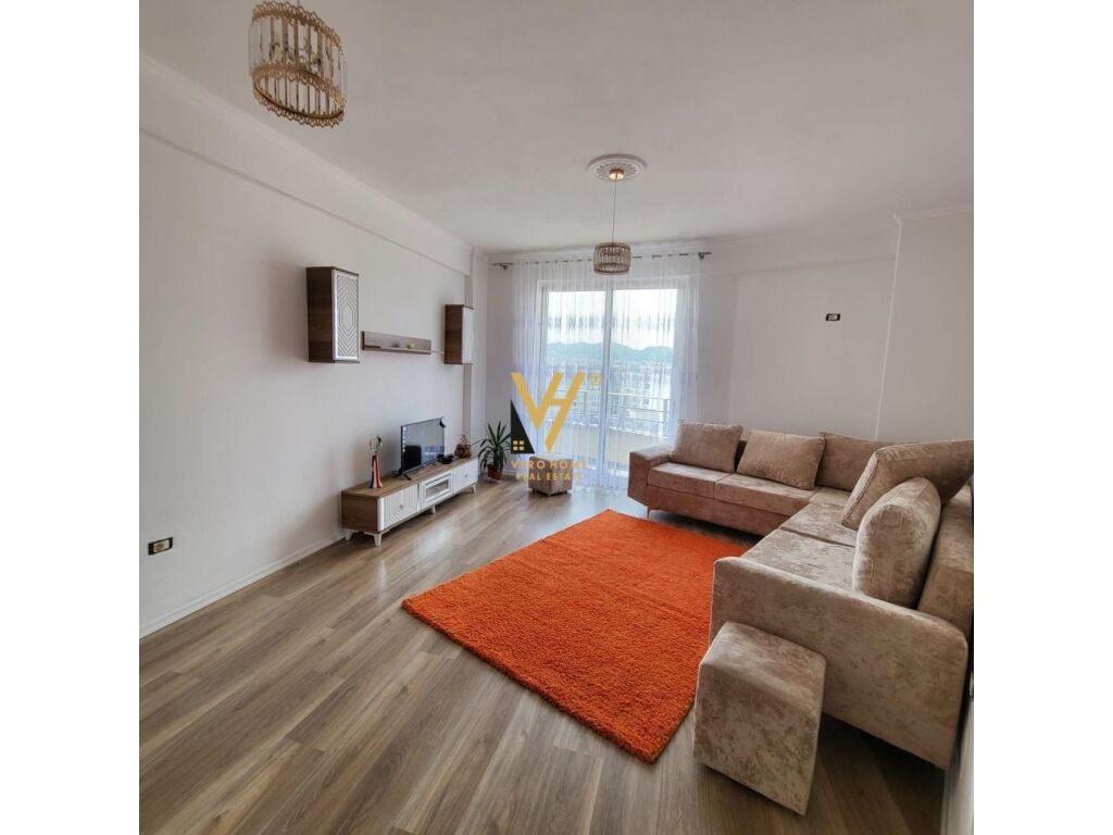 Shitet Apartament 2+1+2 te Unaza e Re , Pallatet Fratari 100 m2 3