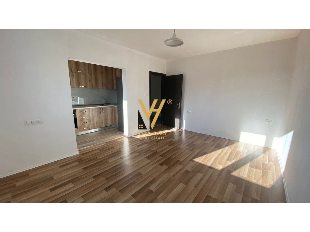 JEPET APARTAMENT 1+1+BLK ME QERA TEK ALI DEMI 40.000 LEKE
