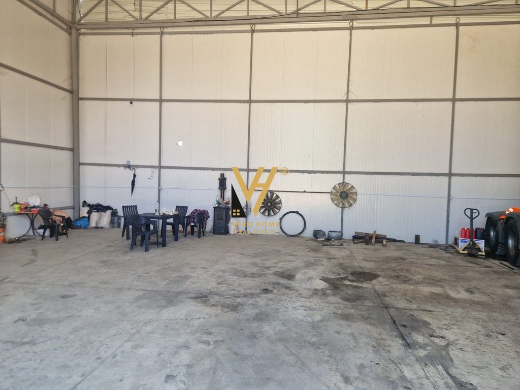JEPET MAGAZINE 700 M2 ME QERA NE VAQARR 120.000 LEKE
